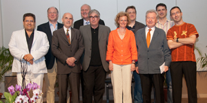 Die Gesamtjury: von links Costas Cotsiolis, Martin Maria Krüger, Walter Würdinger, Alfred Eickholt, Georg Schmitz, Christiane Spannhof, Hans Werner Huppertz, Konrad Ragossnig, Bosko Radojkovic, Giampaolo Bandini